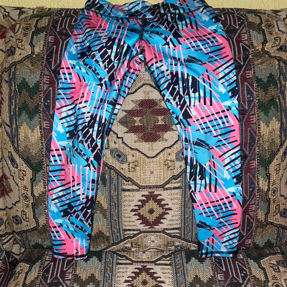 Size 6 athletic multi print girls leggings